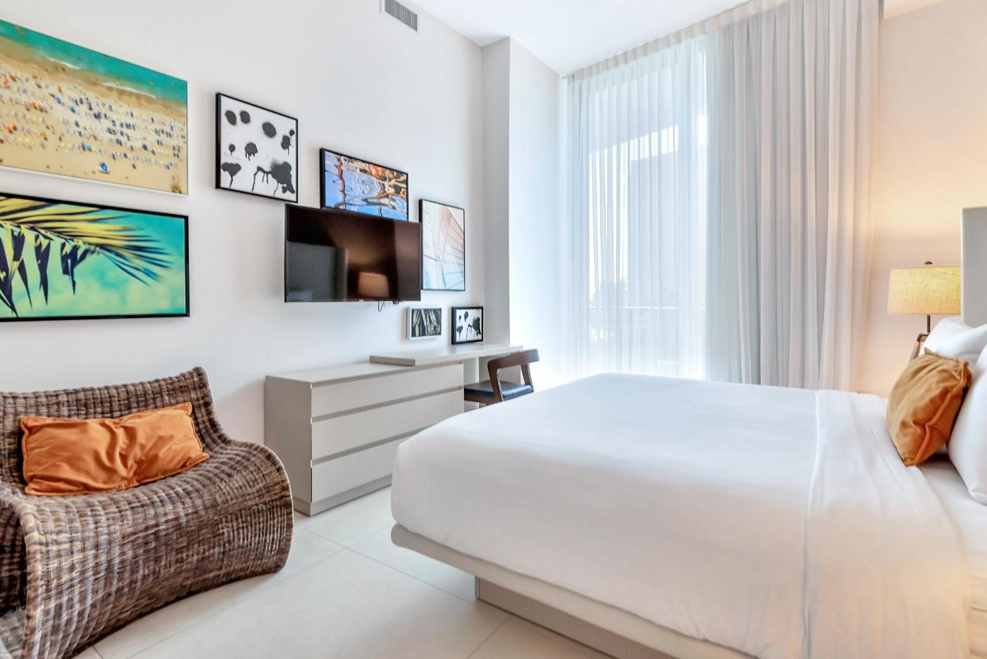 203-1Br/1Ba At The Beach Gem! Lux Amenities! Голливуд Экстерьер фото