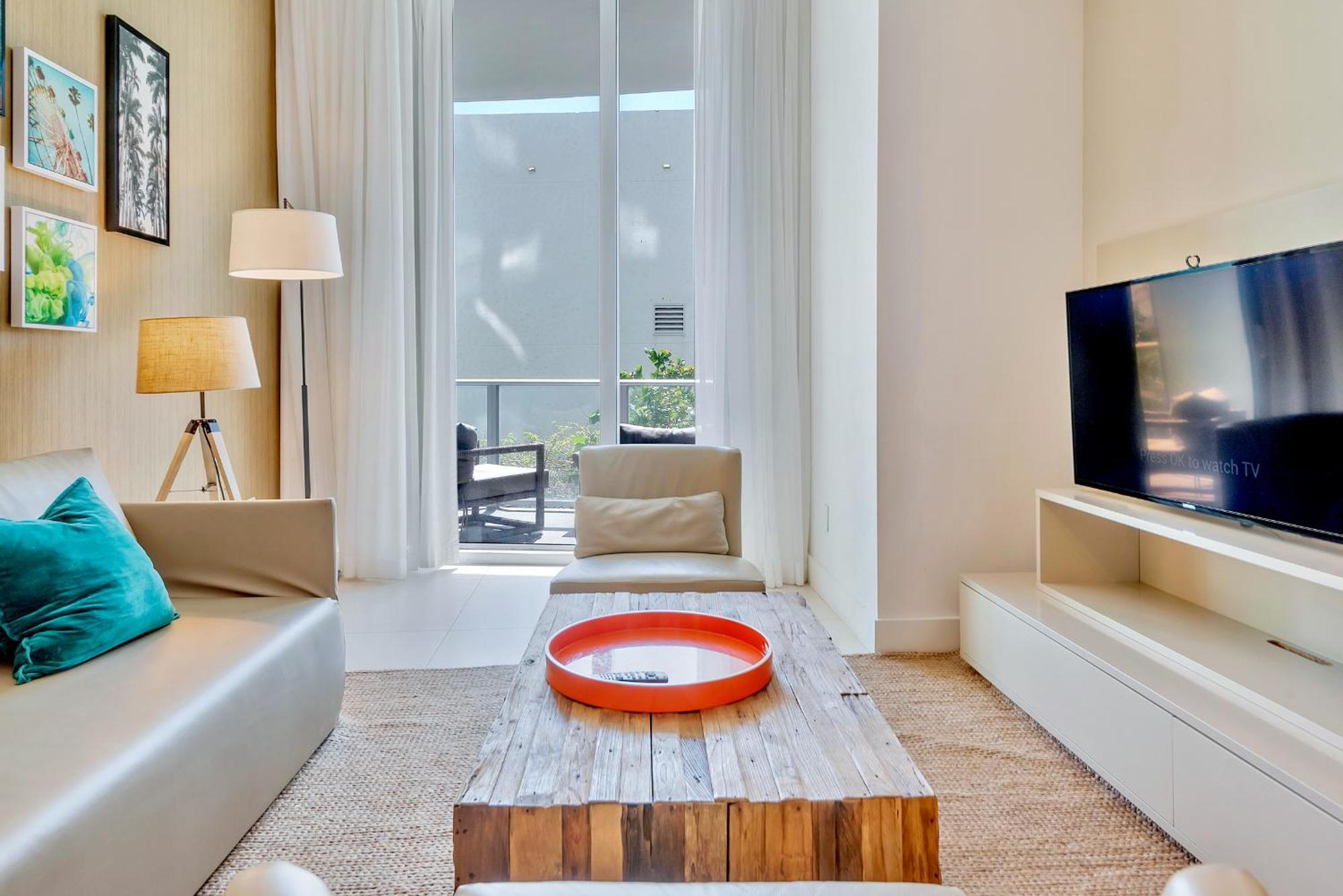 203-1Br/1Ba At The Beach Gem! Lux Amenities! Голливуд Экстерьер фото